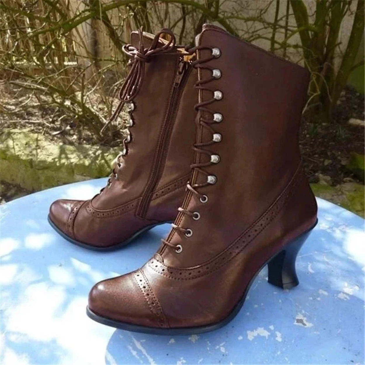 BOTTES VICTORIENNES PU