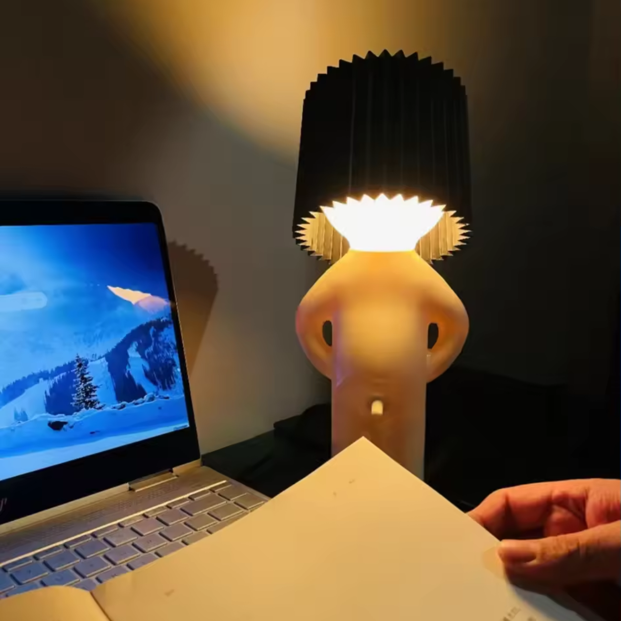 Lampe de Table Design en Forme de Personnage