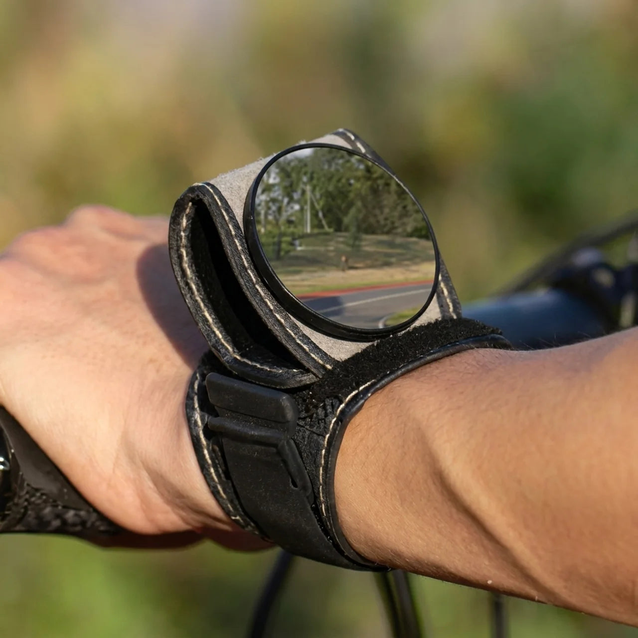 Miroir de Poignet pour Vélo Rétroviseur Cycliste Réglable 360°