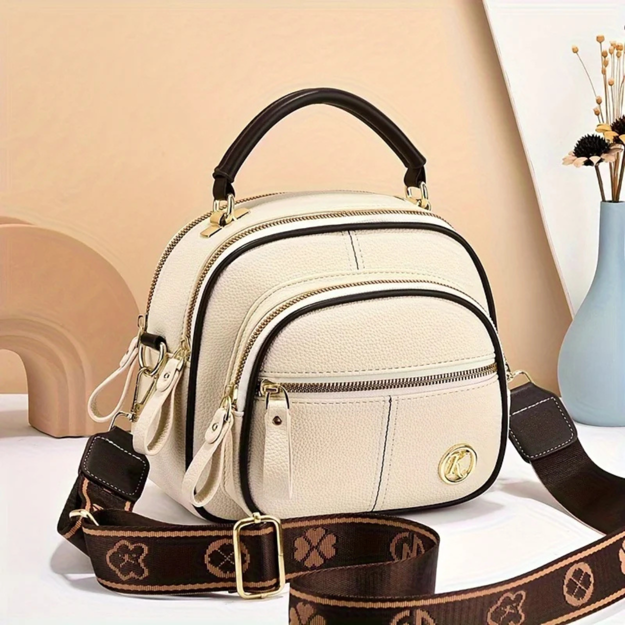 Sac à Main Bandoulière Femme Élégant & Compact