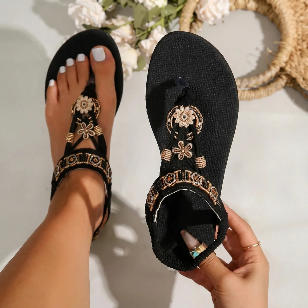 Sandales Plates Bohème à Motifs Fleurs et Perles Style Ethnique